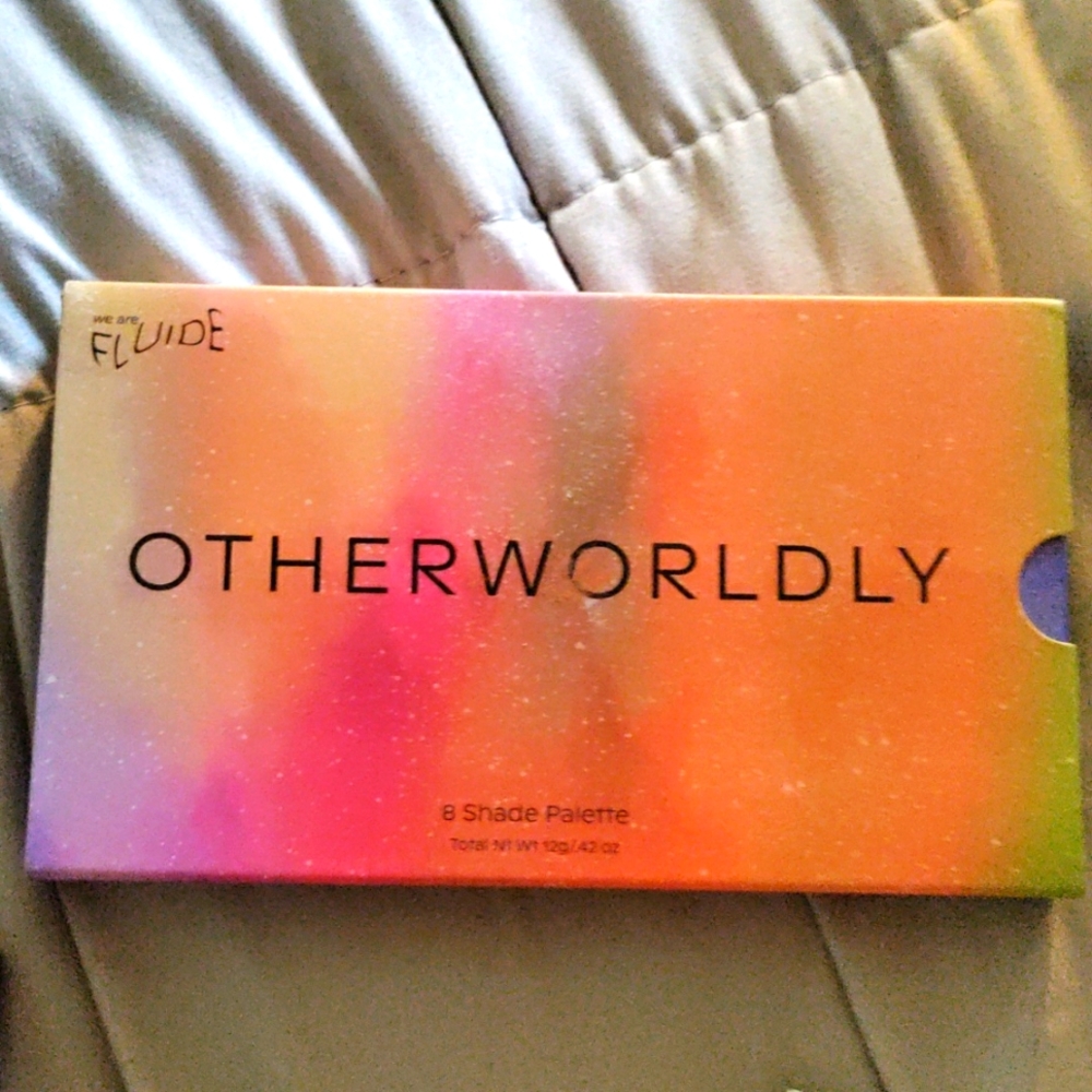 Eyeshadow palette, otherworldly